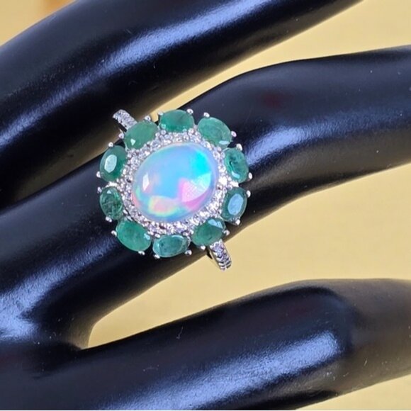 925 Sterling Silver Ring with Natural White Opal 8x10mm & Emerald Gemstones - Picture 5 of 13